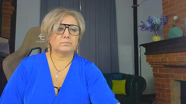 Marta Wils online show from 11/13/25, 03:16