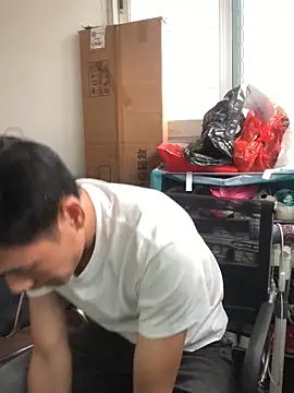 Snapshot of pualldu chatting on 10/30/25, 05:42 pualldu online show from 10/30/25, 05:42