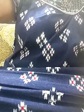 Snapshot of Jeya_thakur chatting on 10/31/25, 08:26 Jeya thakur online show from 10/31/25, 08:26