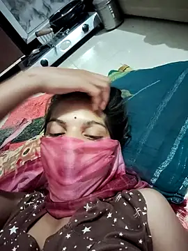 Snapshot of Sh_suhani chatting on 10/01/25, 10:38 Sh suhani online show from 10/01/25, 10:38