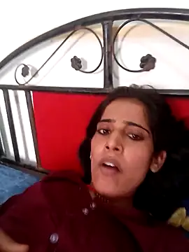 Snapshot of Sh_suhani chatting on 11/27/25, 08:05 Sh suhani online show from 11/27/25, 08:05