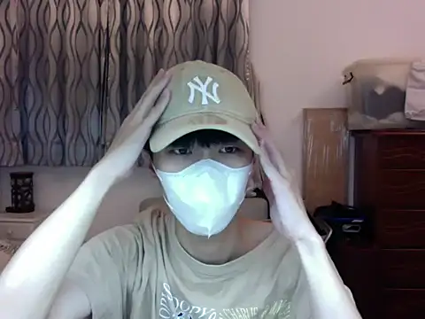 kai101010 online show from 10/01/25, 04:13