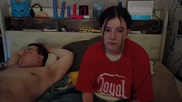 Snapshot of Hot_SkinnyGirl chatting on 04/08/26, 10:10 Hot SkinnyGirl online show from 04/08/26, 10:10