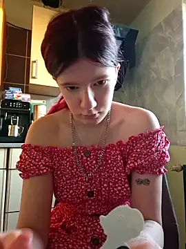 Snapshot of Hot_SkinnyGirl chatting on 04/17/26, 04:48 Hot SkinnyGirl online show from 04/17/26, 04:48