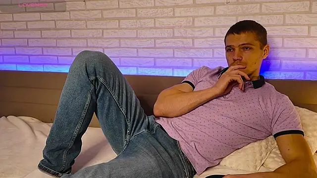 GarettVoss online show from 11/19/25, 06:35