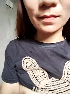 Snapshot of Girl_sexy98 chatting on 10/21/25, 03:40 Girl sexy98 online show from 10/21/25, 03:40