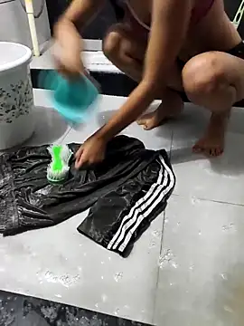 sassyishhu76 online show from 11/09/25, 06:33