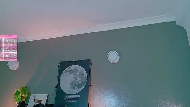 Snapshot of KeendraFox_ chatting on 10/15/25, 10:15 KeendraFox  online show from 10/15/25, 10:15