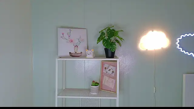 KeendraFox  online show from 02/05/26, 10:31