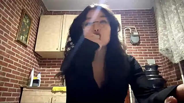 EmmaLeexth online show from 02/14/26, 02:03