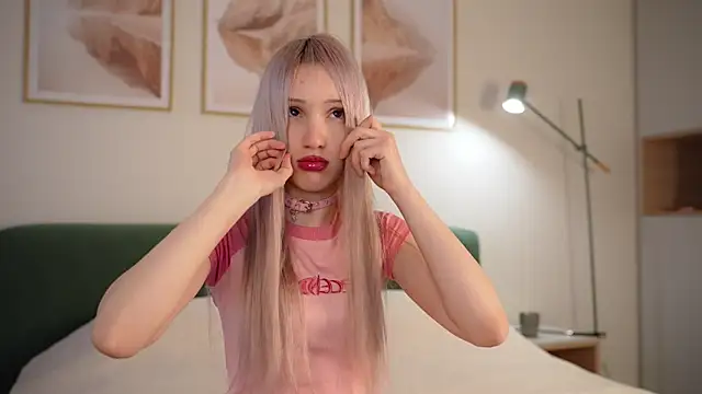 Snapshot of Laura_Obsidian chatting on 09/26/25, 07:34 Laura Obsidian online show from 09/26/25, 07:34