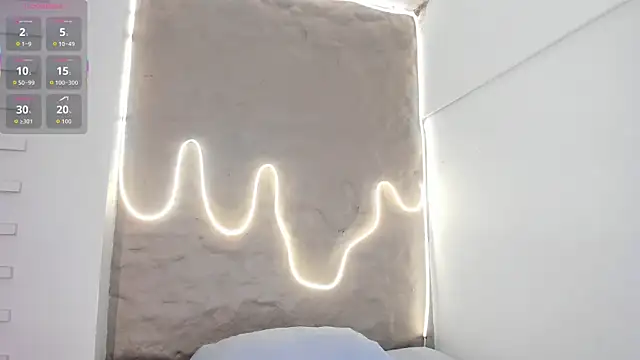 Naomy gyal online show from 10/18/25, 06:52