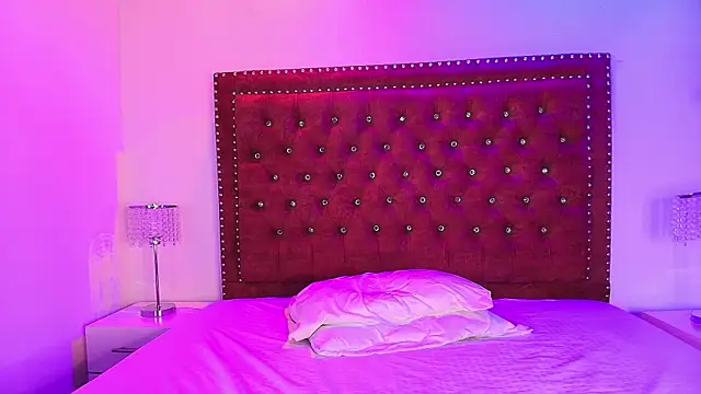 Kitty rouusse online show from 10/22/25, 03:29