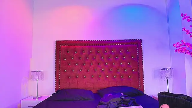Kitty rouusse online show from 10/25/25, 01:13