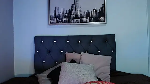 Snapshot of LuzAngie chatting on 10/07/25, 07:11 LuzAngie online show from 10/07/25, 07:11