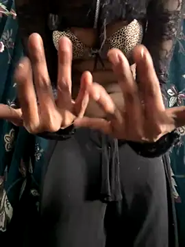 Snapshot of DAMinii_ chatting on 10/24/25, 08:16 DAMinii online show from 10/24/25, 08:16