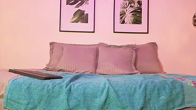 afrodita aares online show from 02/18/26, 07:43