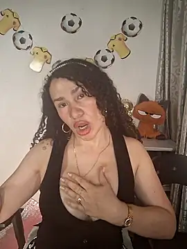 Snapshot of Lina_444 chatting on 06/25/26, 10:25 Lina 444 online show from 06/25/26, 10:25