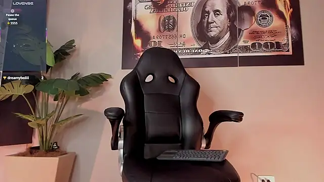 Snapshot of chrizmacgregor chatting on 12/04/25, 02:21 chrizmacgregor online show from 12/04/25, 02:21