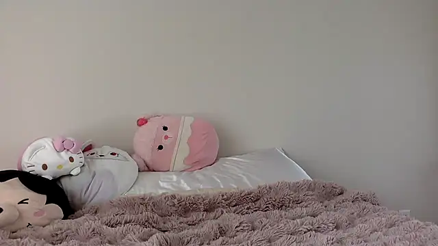 Snapshot of pinkybaby444 chatting on 10/07/25, 09:45 pinkybaby444 online show from 10/07/25, 09:45