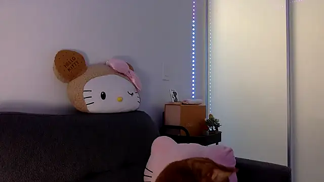 Snapshot of pinkybaby444 chatting on 12/14/25, 12:27 pinkybaby444 online show from 12/14/25, 12:27