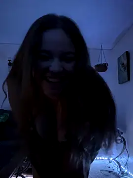 Snapshot of blondefun3818 chatting on 09/26/25, 02:15 blondefun3818 online show from 09/26/25, 02:15