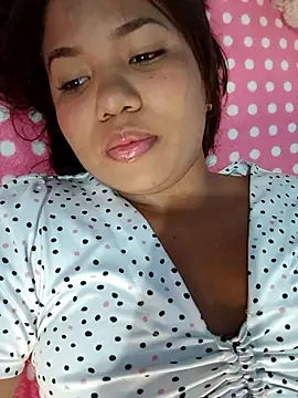 Snapshot of little_onixx chatting on 12/03/25, 11:52 little onixx online show from 12/03/25, 11:52