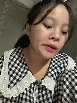 Snapshot of -Miraa- chatting on 09/26/25, 03:10 -Miraa- online show from 09/26/25, 03:10