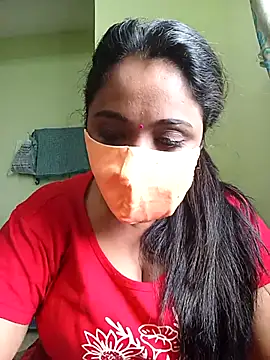 Snapshot of queendivya chatting on 09/19/25, 06:48 queendivya online show from 09/19/25, 06:48