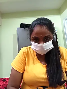 Snapshot of queendivya chatting on 09/27/25, 03:50 queendivya online show from 09/27/25, 03:50