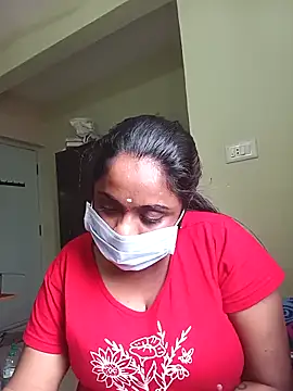 Snapshot of queendivya chatting on 11/28/25, 06:16 queendivya online show from 11/28/25, 06:16