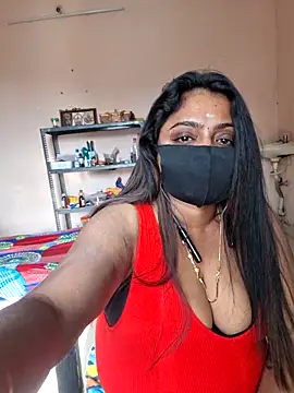 Snapshot of queendivya chatting on 06/10/26, 10:36 queendivya online show from 06/10/26, 10:36