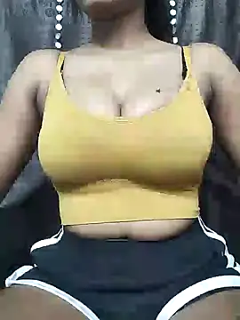 liza rani12 online show from 10/15/25, 04:12