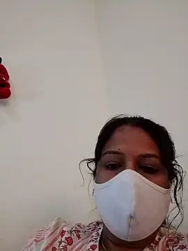 TAMIL AMMUSRI online show from 10/28/25, 06:39