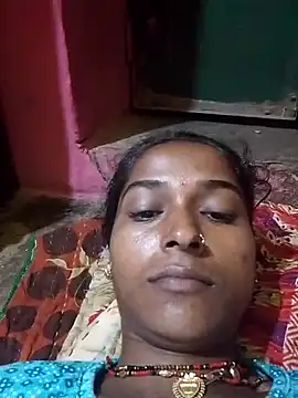 Snapshot of Hot_reshmaji chatting on 10/22/25, 11:59 Hot reshmaji online show from 10/22/25, 11:59