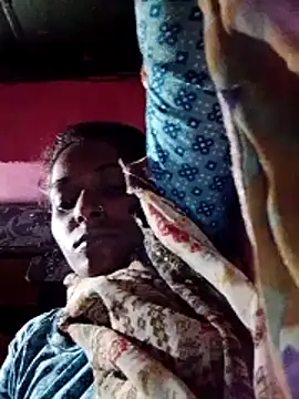 Snapshot of Hot_reshmaji chatting on 10/26/25, 12:16 Hot reshmaji online show from 10/26/25, 12:16