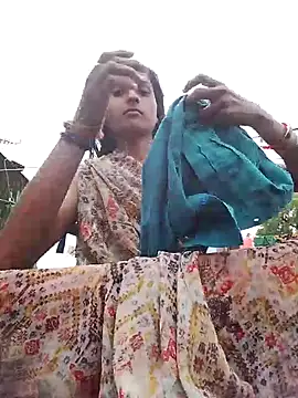 Snapshot of Hot_reshmaji chatting on 10/29/25, 06:15 Hot reshmaji online show from 10/29/25, 06:15