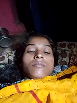 Snapshot of Hot_reshmaji chatting on 10/31/25, 10:00 Hot reshmaji online show from 10/31/25, 10:00