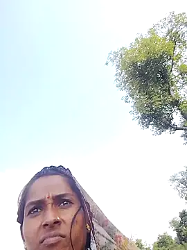 Snapshot of Hot_reshmaji chatting on 11/02/25, 06:05 Hot reshmaji online show from 11/02/25, 06:05