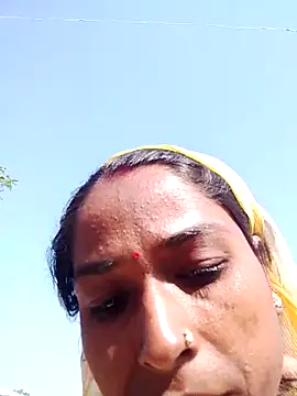 Snapshot of Hot_reshmaji chatting on 11/11/25, 04:45 Hot reshmaji online show from 11/11/25, 04:45