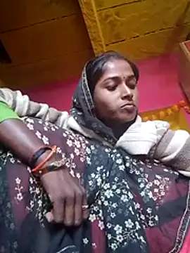 Snapshot of Hot_reshmaji chatting on 11/28/25, 02:47 Hot reshmaji online show from 11/28/25, 02:47