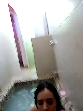 Snapshot of nenalinda69 chatting on 10/27/25, 04:55 nenalinda69 online show from 10/27/25, 04:55