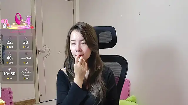 Snapshot of sallycui chatting on 10/10/25, 12:53 sallycui online show from 10/10/25, 12:53