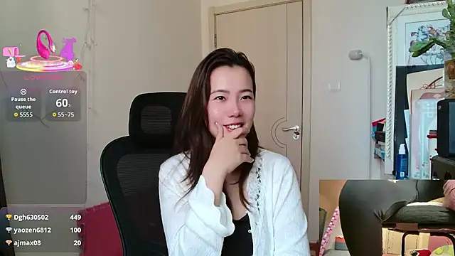 Snapshot of sallycui chatting on 11/07/25, 12:43 sallycui online show from 11/07/25, 12:43