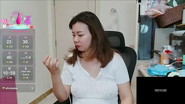 Snapshot of sallycui chatting on 06/18/26, 10:25 sallycui online show from 06/18/26, 10:25