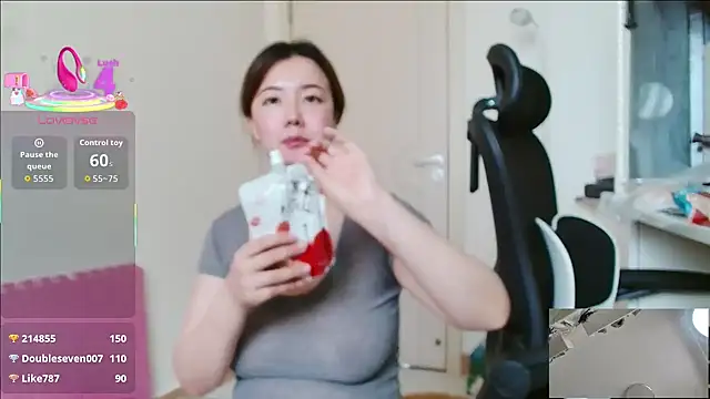 Snapshot of sallycui chatting on 06/20/26, 01:09 sallycui online show from 06/20/26, 01:09