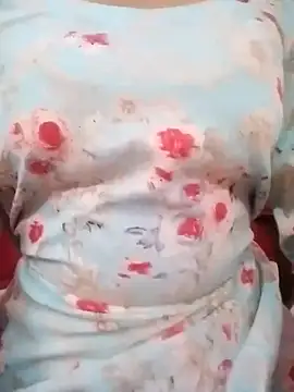 pari rani7 online show from 10/19/25, 03:40