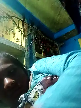 Soya8080 online show from 10/04/25, 03:48