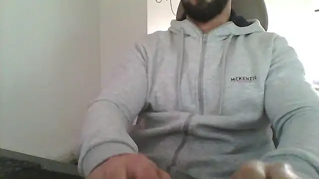 Snapshot of yourfantasy777 chatting on 03/12/26, 12:44 yourfantasy777 online show from 03/12/26, 12:44