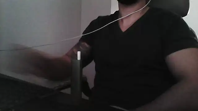 Snapshot of yourfantasy777 chatting on 03/22/26, 06:22 yourfantasy777 online show from 03/22/26, 06:22